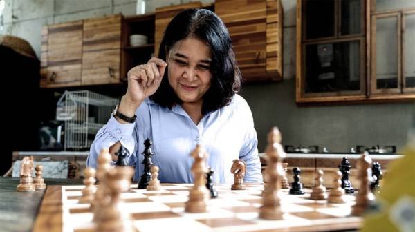 Menopause: Do hormone patches or pills affect memory differently?